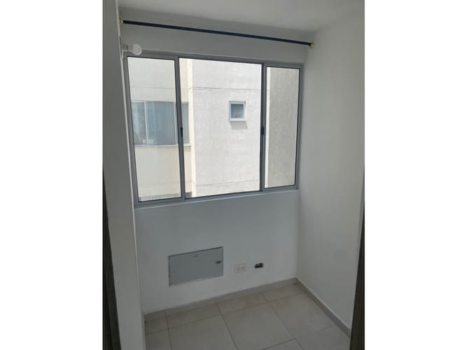 Apartamento de 2 alcobas en venta en Cr. Los Naranjos, Jamundí, 62 m² · foto 5 de 19