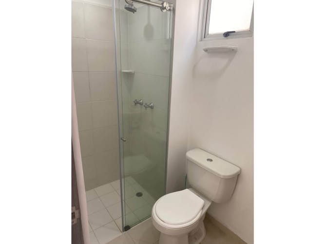 Apartamento de 2 alcobas en venta en Cr. Los Naranjos, Jamundí, 62 m² · foto 9 de 19