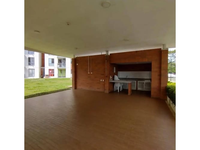 Apartamento de 2 alcobas en venta en Cr. Los Naranjos, Jamundí, 62 m² · foto 14 de 19