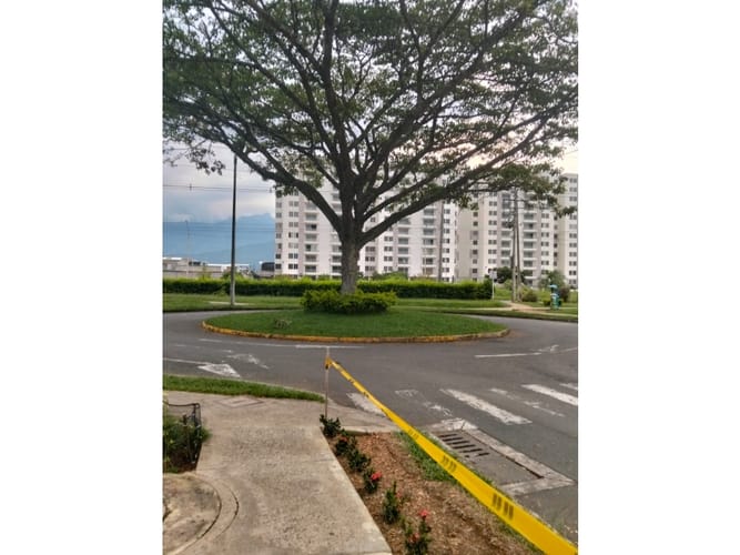 Apartamento de 2 alcobas en venta en Cr. Los Naranjos, Jamundí, 62 m² · foto 16 de 19