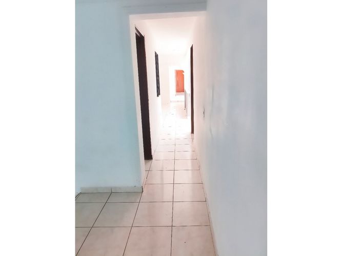 Apartamento de 4 alcobas en venta en El Lido, Cali, 210 m² · foto 4 de 24