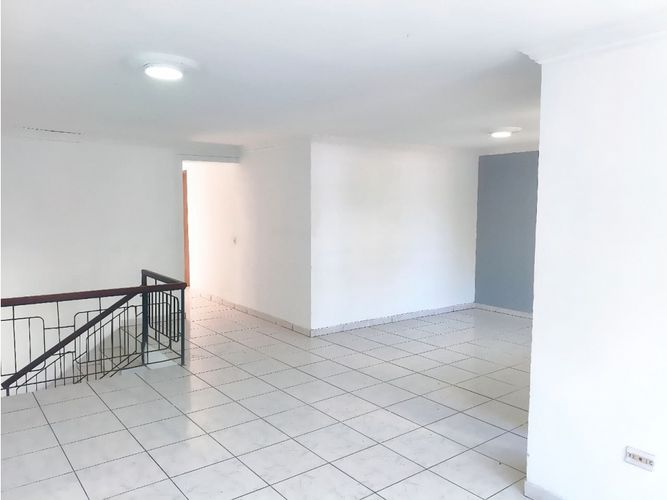 Apartamento de 4 alcobas en venta en El Lido, Cali, 210 m² · foto 7 de 24