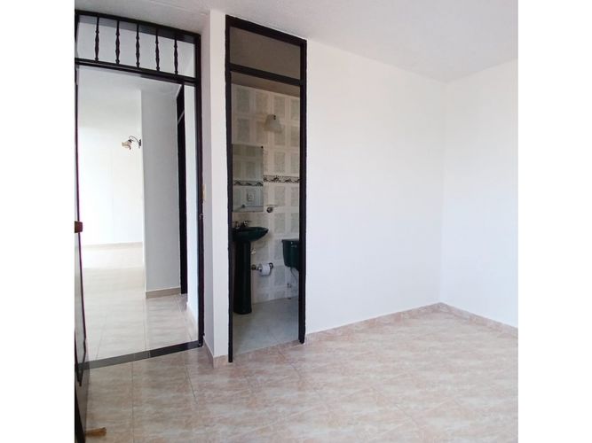 Apartamento de 3 alcobas en venta en La Riverita, Cali, 54 m² · foto 17 de 24