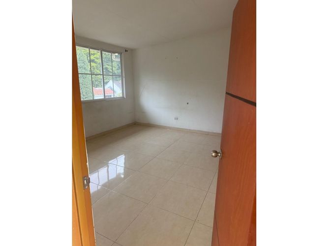 Casa de 8 alcobas en venta en Tequendama, Cali, 377 m² · foto 5 de 15