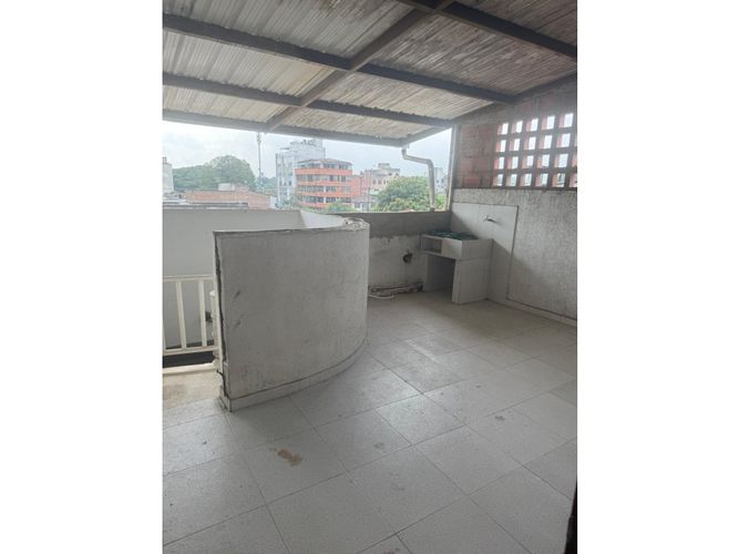 Casa de 8 alcobas en venta en Tequendama, Cali, 377 m² · foto 6 de 15