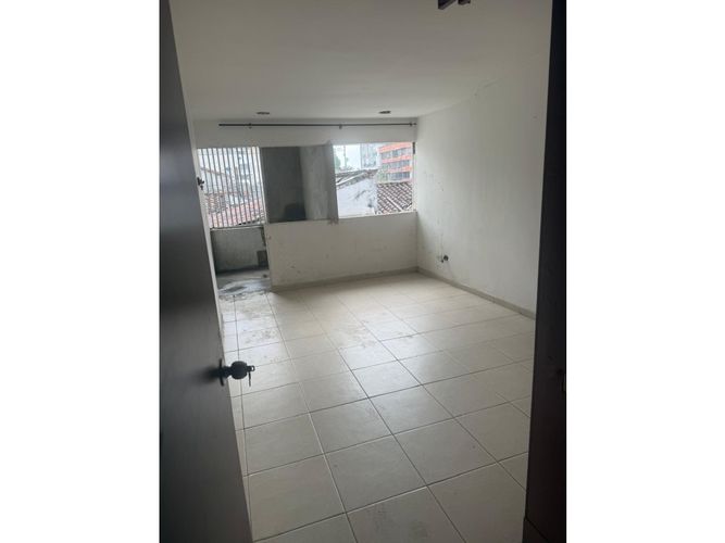 Casa de 8 alcobas en venta en Tequendama, Cali, 377 m² · foto 9 de 15
