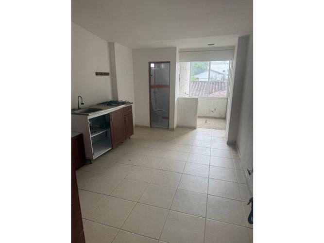 Casa de 8 alcobas en venta en Tequendama, Cali, 377 m² · foto 10 de 15
