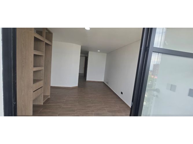 Apartaestudio en venta en San Fernando Viejo, Cali, 40 m² · foto 3 de 24