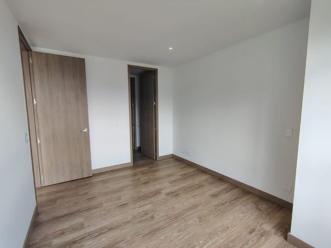 Apartamento de 2 alcobas en arriendo en El Poblado, Medellín, 95 m² · foto 9 de 18