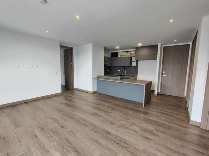 Apartamento de 2 alcobas en arriendo en El Poblado, Medellín, 95 m² · foto 7 de 18