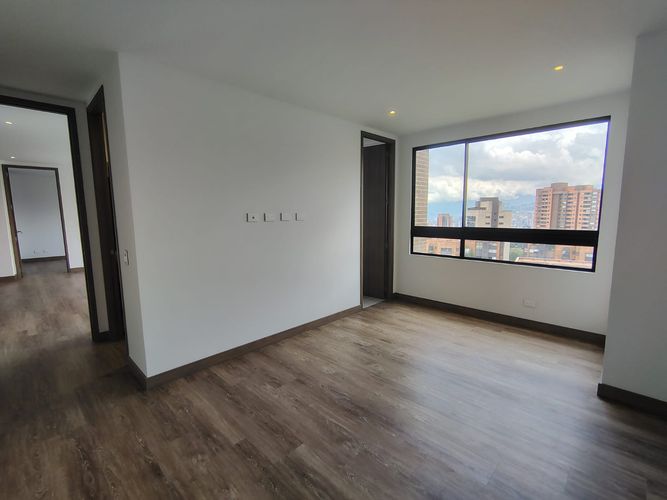 Apartamento de 2 alcobas en arriendo en El Poblado, Medellín, 95 m² · foto 14 de 18