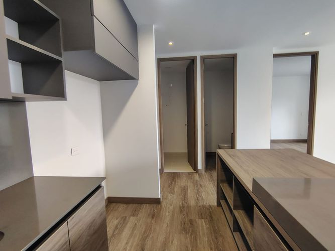 Apartamento de 2 alcobas en arriendo en El Poblado, Medellín, 95 m² · foto 16 de 18