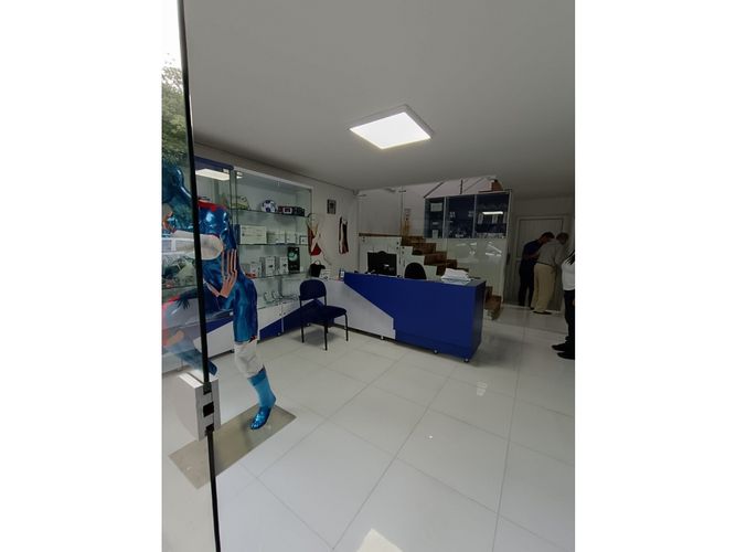 Local en venta en San Fernando Viejo, Cali, 250 m² · foto 2 de 13
