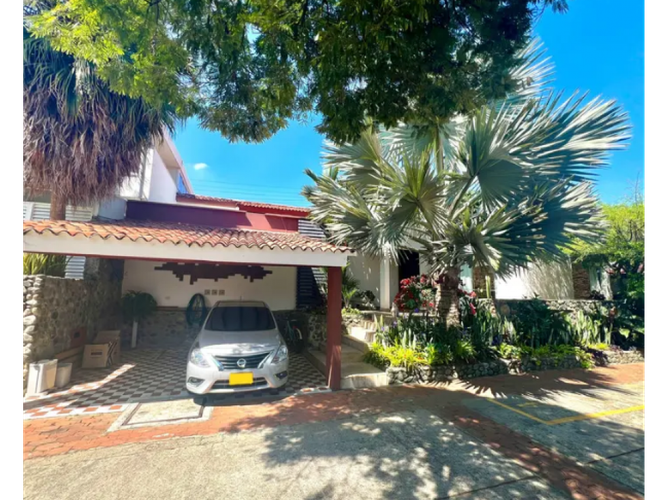 Casa de 3 alcobas en venta en Ciudad Country, Cali, 330 m² · foto 6 de 8