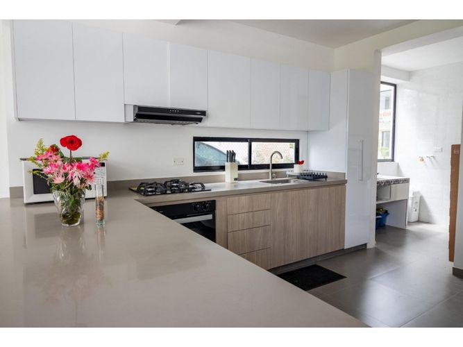 Casa de 4 alcobas en venta en Las Mercedes, Jamundí, 280 m² · foto 7 de 24