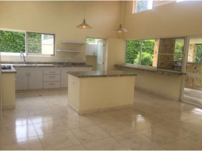 Casa de 3 alcobas en venta en Las Mercedes, Jamundí, 360 m² · foto 3 de 24
