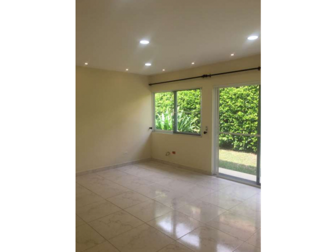 Casa de 3 alcobas en venta en Las Mercedes, Jamundí, 360 m² · foto 17 de 24