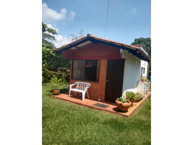 Casa de 4 alcobas en venta en Las Mercedes, Jamundí, 220 m² · foto 4 de 8
