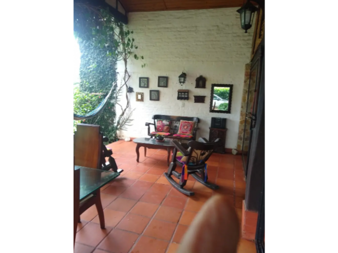 Casa de 4 alcobas en venta en Las Mercedes, Jamundí, 220 m² · foto 6 de 8