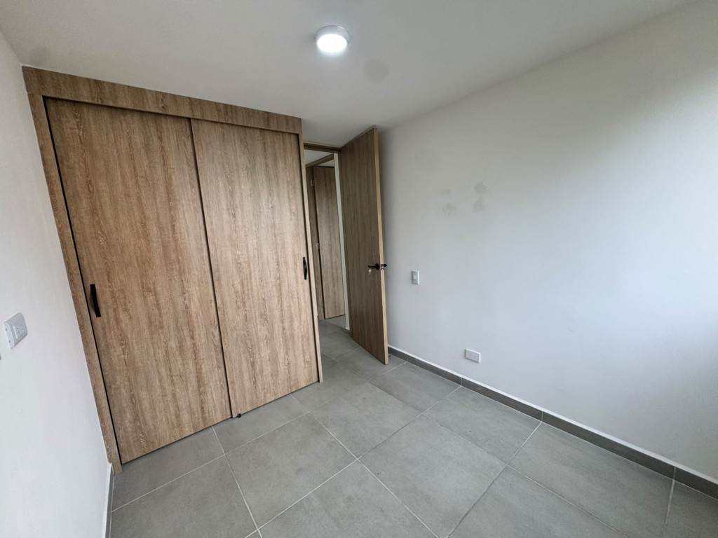 Apartamento en arriendo en Centro, Rionegro · foto 8 de 11