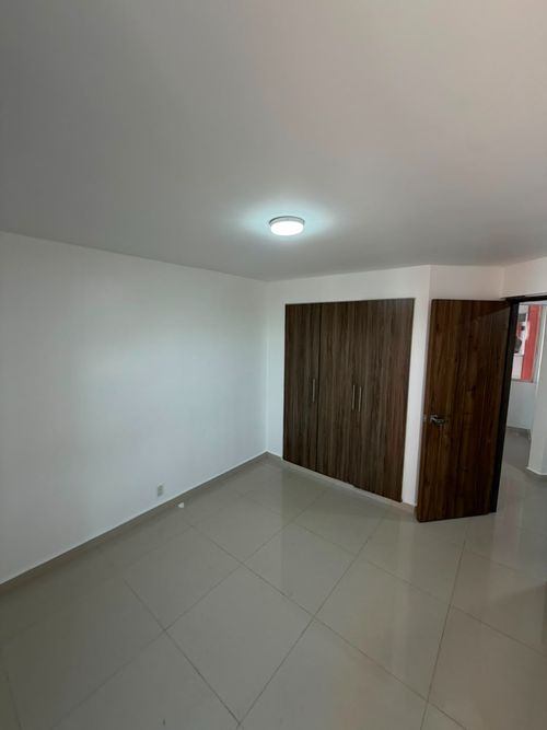 Apartamento de 3 alcobas en venta en Guayacanes, Floridablanca, 88 m² · foto 11 de 17