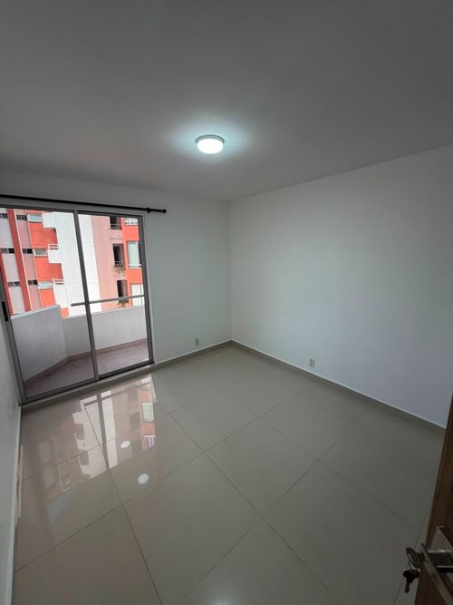 Apartamento de 3 alcobas en venta en Guayacanes, Floridablanca, 88 m² · foto 10 de 17