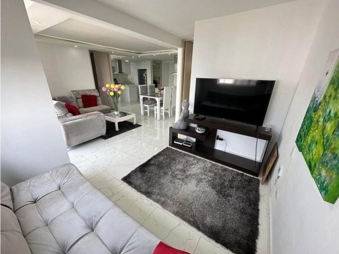 Apartamento de 2 alcobas en venta en Bochalema, Cali, 68 m² · foto 2 de 6