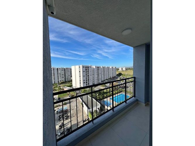 Apartamento de 2 alcobas en venta en Bochalema, Cali, 68 m² · foto 4 de 6