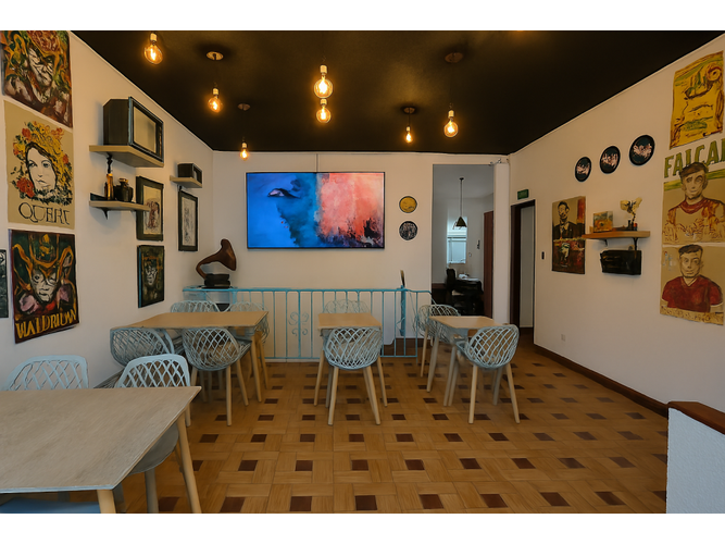Casa de 7 alcobas en venta en San Antonio, Cali, 240 m² · foto 2 de 24