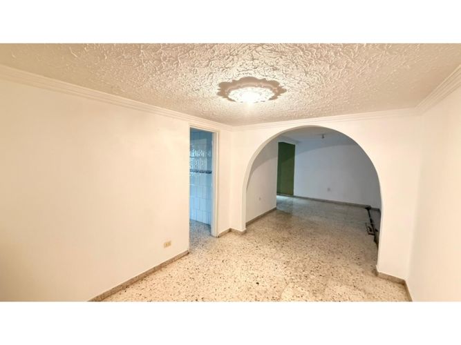 Casa de 5 alcobas en venta en Nueva Tequendama, Cali, 160 m² · foto 2 de 16