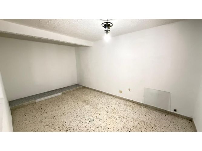 Casa de 5 alcobas en venta en Nueva Tequendama, Cali, 160 m² · foto 10 de 16