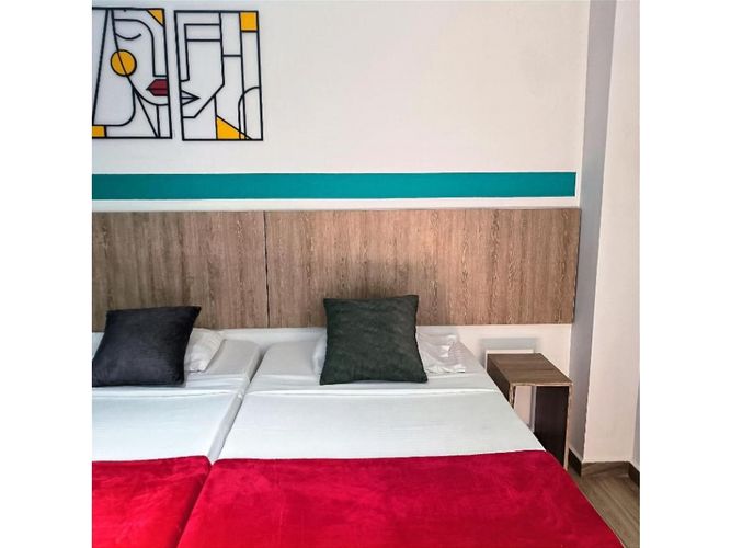 Casa de 7 alcobas en venta en San Antonio, Cali, 240 m² · foto 23 de 24