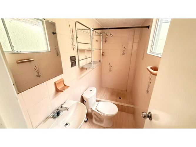 Casa de 5 alcobas en venta en Nueva Tequendama, Cali, 160 m² · foto 14 de 16