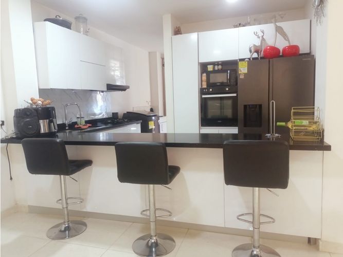 Casa de 4 alcobas en venta en Alfaguara, Jamundí, 296 m² · foto 6 de 24