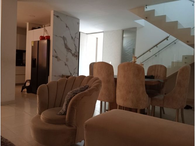 Casa de 4 alcobas en venta en Alfaguara, Jamundí, 296 m² · foto 9 de 24