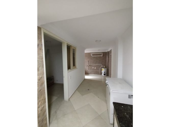 Casa de 6 alcobas en venta en El Limonar, Cali, 160 m² · foto 9 de 24