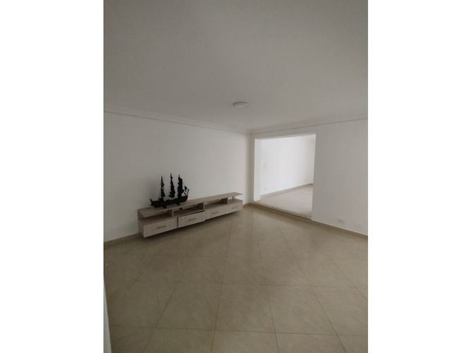 Casa de 6 alcobas en venta en El Limonar, Cali, 160 m² · foto 20 de 24