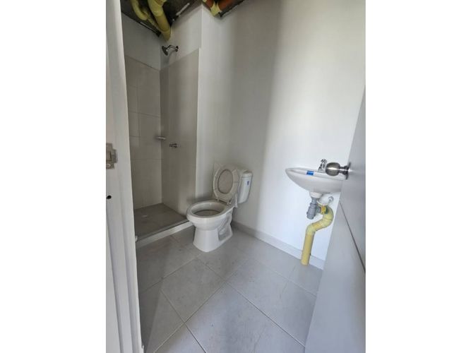 Apartamento de 2 alcobas en venta en Valle Del Lili, Cali, 64 m² · foto 8 de 8