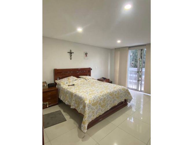 Casa de 5 alcobas en venta en Caney, Cali, 320 m² · foto 4 de 7