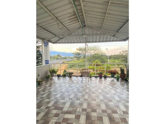 Casa de 5 alcobas en venta en Caney, Cali, 320 m² · foto 7 de 7