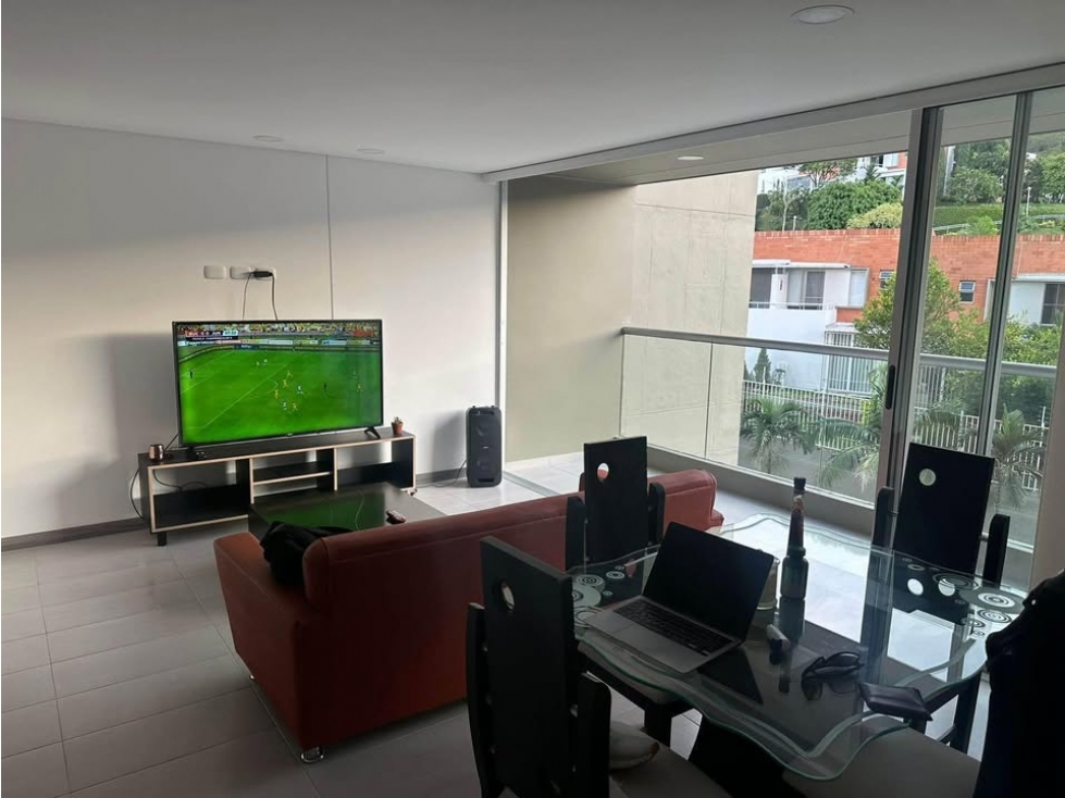 Apartamento en venta en Sector La Luisa Bella Suiza, Cali · foto 4 de 9