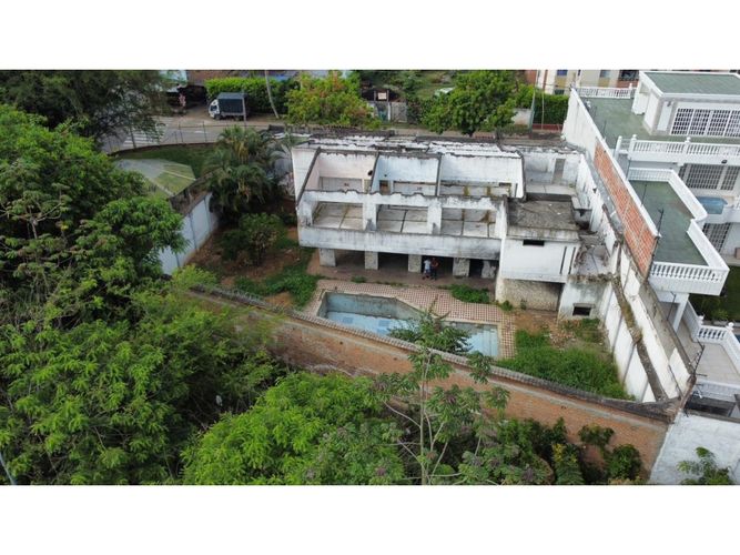 Casa en venta en Sector La Luisa Bella Suiza, Cali, 1100 m² · foto 4 de 7