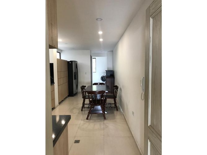 Apartamento de 3 alcobas en venta en Santa Monica, Cali, 240 m² · foto 4 de 14