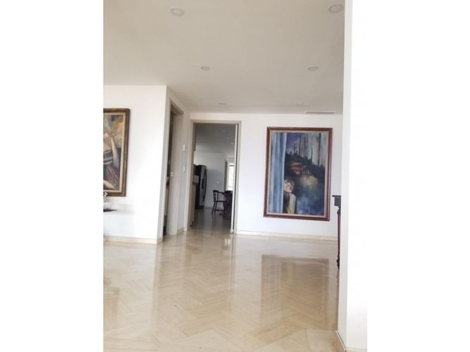 Apartamento de 3 alcobas en venta en Santa Monica, Cali, 240 m² · foto 5 de 14