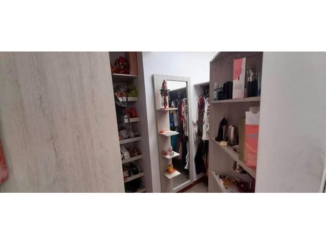 Casa de 6 alcobas en venta en La Morada, Jamundí, 450 m² · foto 9 de 10