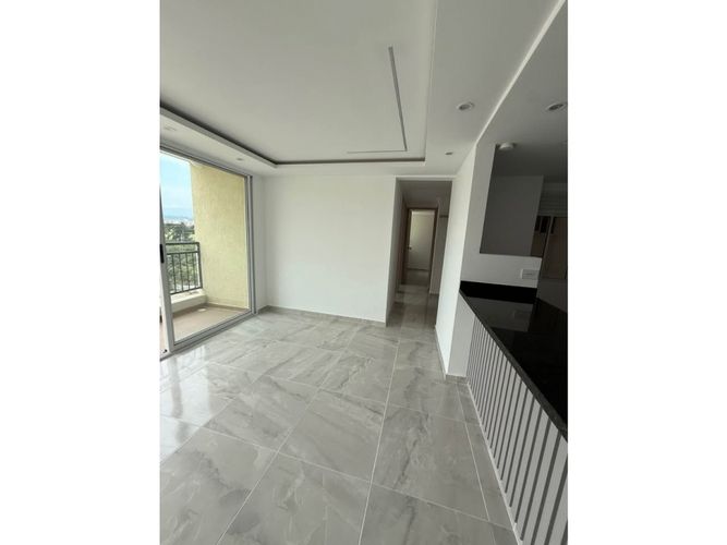 Apartamento de 3 alcobas en venta en Valle Del Lili, Cali, 64 m² · foto 2 de 10