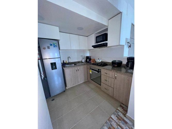 Apartamento de 2 alcobas en venta en El Limonar, Cali, 70 m² · foto 4 de 10