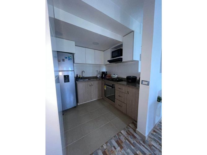 Apartamento de 2 alcobas en venta en El Limonar, Cali, 70 m² · foto 5 de 10