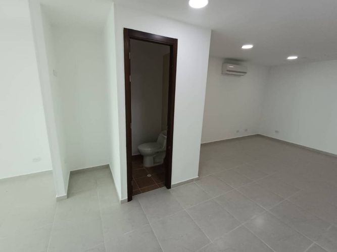 Oficina en arriendo en Sotomayor, Bucaramanga, 49 m² · foto 8 de 10