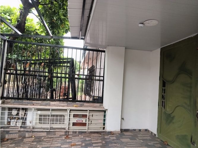 Edificio en venta en La Merced, Cali, 460 m² · foto 2 de 22